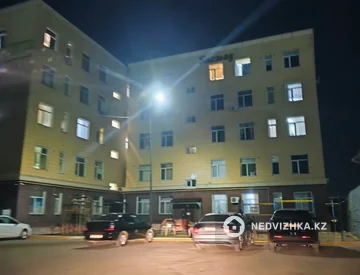 1-комнатная квартира, этаж 1 из 5, 38 м², миниатюра 2