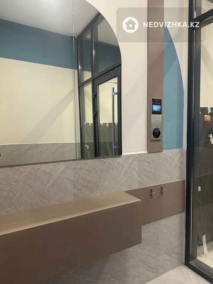 3-комнатная квартира, этаж 9 из 12, 93 м², фотография 4