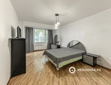 3-комнатная квартира, этаж 3 из 5, 70 м², На длительный срок, миниатюра 5