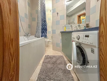 3-комнатная квартира, этаж 3 из 5, 70 м², На длительный срок, миниатюра 11