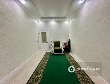 1-комнатная квартира, этаж 2 из 13, 50 м², миниатюра 1