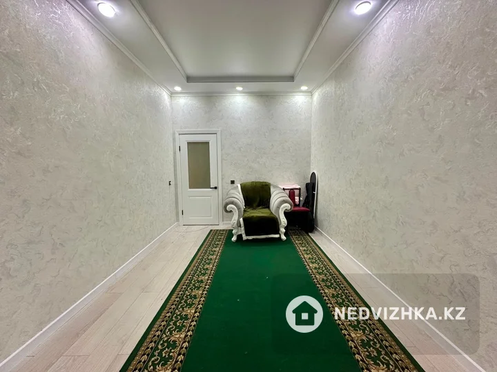 1-комнатная квартира, этаж 2 из 13, 50 м²