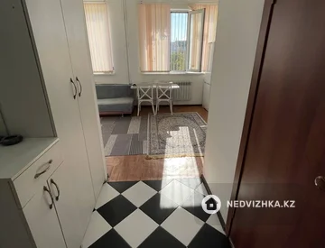 1-комнатная квартира, этаж 4 из 5, 32 м², миниатюра 8