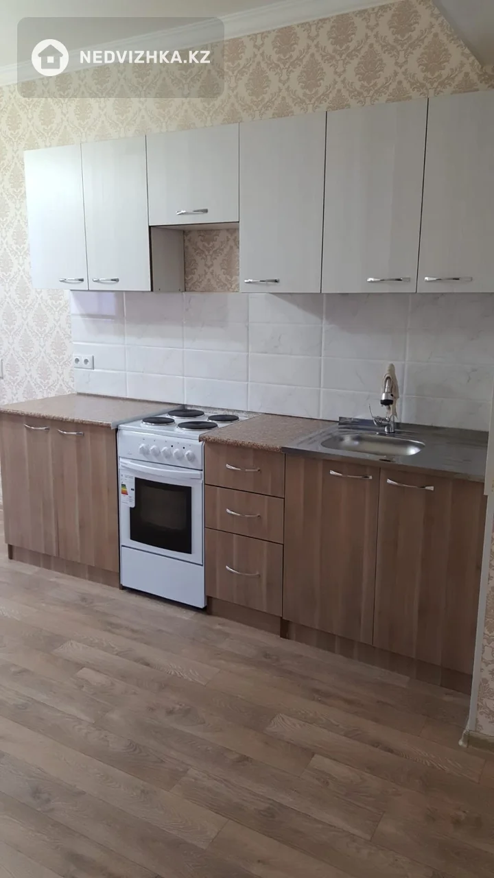 2-комнатная квартира, этаж 3 из 6, 49 м², На длительный срок, фотография 2