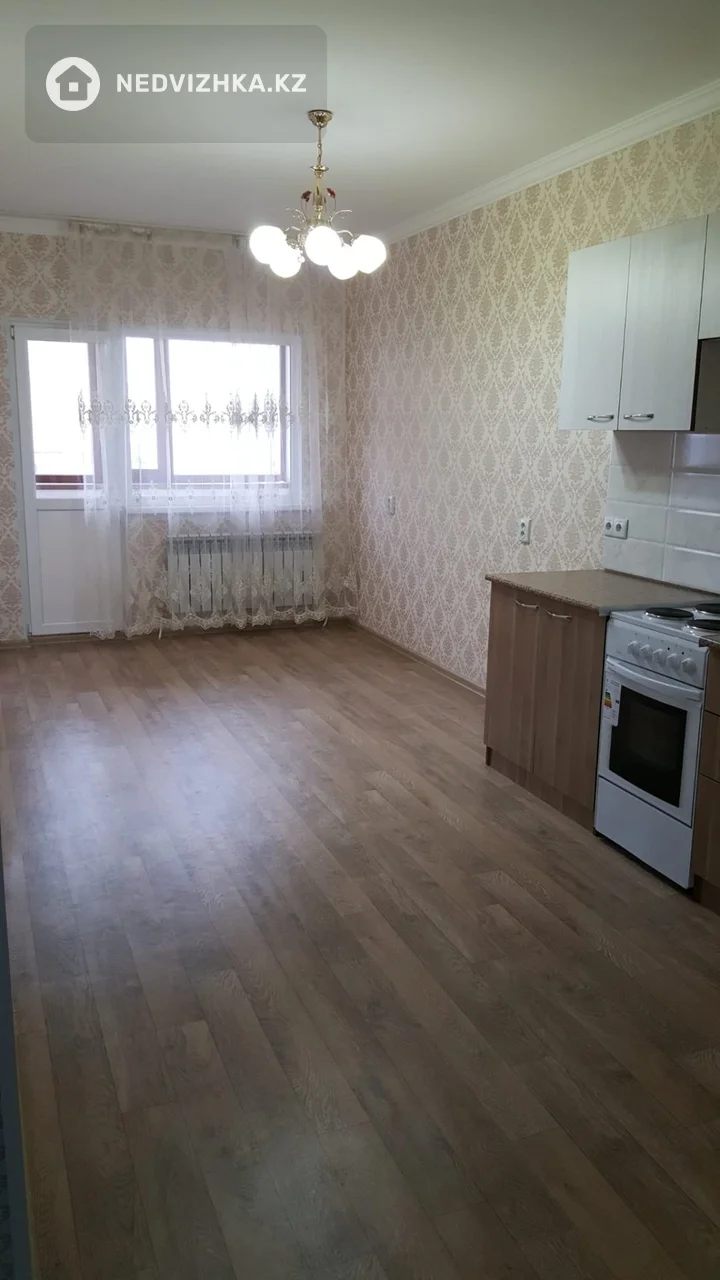 2-комнатная квартира, этаж 3 из 6, 49 м², На длительный срок, фотография 3