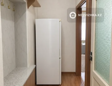1-комнатная квартира, этаж 2 из 3, 32 м², миниатюра 9