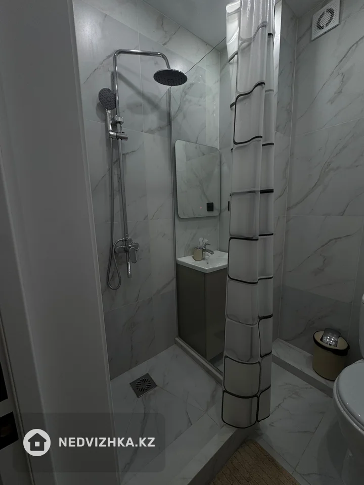 1-комнатная квартира, этаж 3 из 9, 40 м², На длительный срок