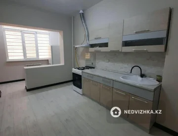 1-комнатная квартира, этаж 4 из 10, 45 м², На длительный срок, миниатюра 4