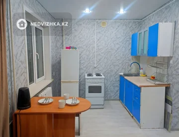 1-комнатная квартира, этаж 2 из 5, 31 м², Посуточно, миниатюра 2