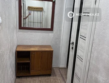 2-комнатная квартира, этаж 2 из 4, 46 м², миниатюра 2