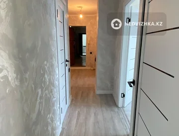 2-комнатная квартира, этаж 7 из 9, 64 м², миниатюра 8