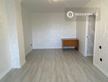 2-комнатная квартира, этаж 7 из 9, 64 м², миниатюра 9
