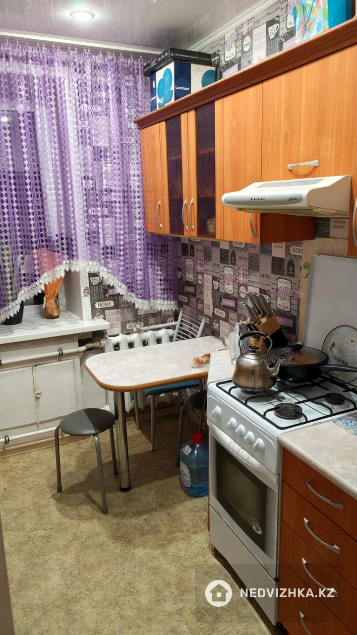 2-комнатная квартира, этаж 2 из 3, 33 м², фотография 2
