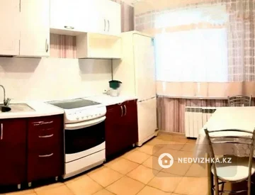 3-комнатная квартира, этаж 9 из 9, 68 м², миниатюра 4