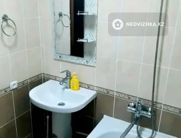 3-комнатная квартира, этаж 9 из 9, 68 м², миниатюра 5