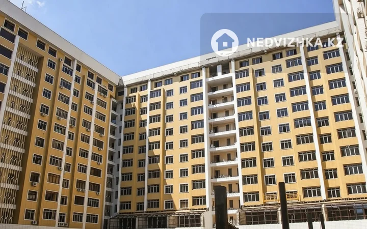 2-комнатная квартира, этаж 6 из 13, 74 м², На длительный срок, фотография 2