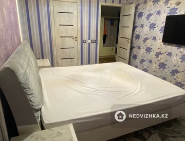 2-комнатная квартира, этаж 6 из 13, 74 м², На длительный срок, миниатюра 6
