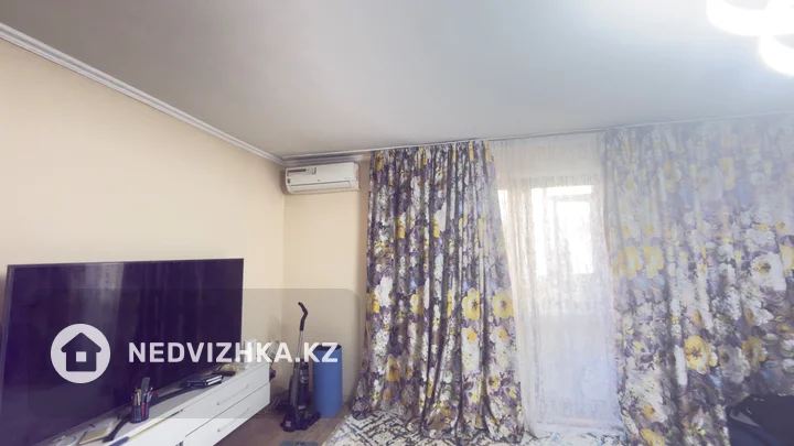 2-комнатная квартира, этаж 5 из 5, 76 м², фотография 4