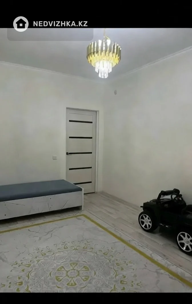 2-комнатная квартира, этаж 8 из 12, 68 м², фотография 3