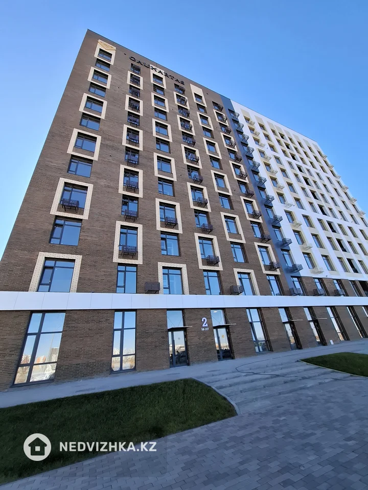 2-комнатная квартира, этаж 4 из 12, 72 м², фотография 4