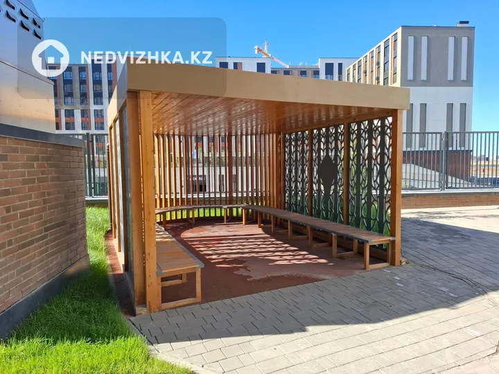 2-комнатная квартира, этаж 4 из 12, 72 м², фотография 5