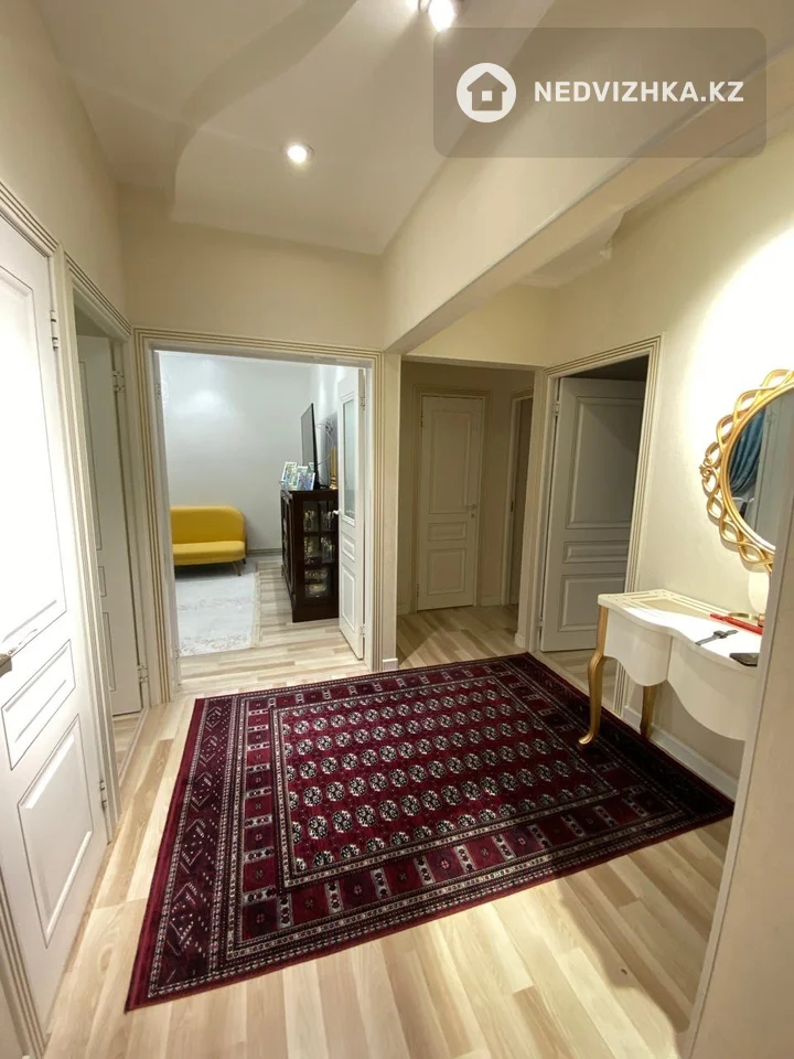 4-бөлмелі пәтер, қабат 3 барлық қабат саны 5, 86 м²
