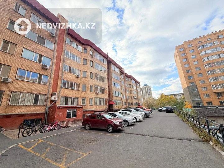3-комнатная квартира, этаж 2 из 5, 113 м², фотография 4