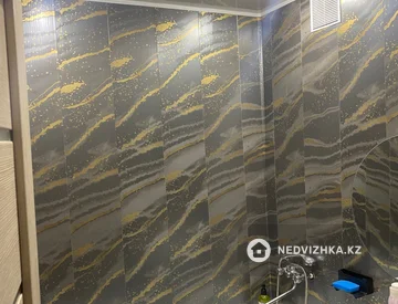 1-комнатная квартира, этаж 3 из 5, 40 м², Посуточно, миниатюра 4