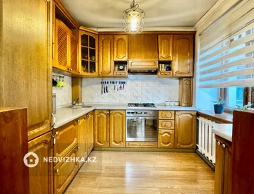 4-комнатная квартира, этаж 3 из 5, 101 м², миниатюра 2
