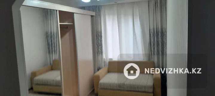 2-комнатная квартира, этаж 4 из 5, 64 м², На длительный срок