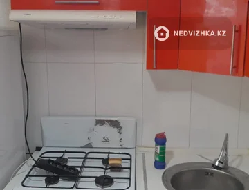 2-комнатная квартира, этаж 4 из 5, 64 м², На длительный срок, миниатюра 2