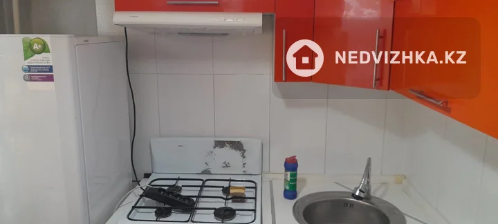 2-комнатная квартира, этаж 4 из 5, 64 м², На длительный срок, фотография 2