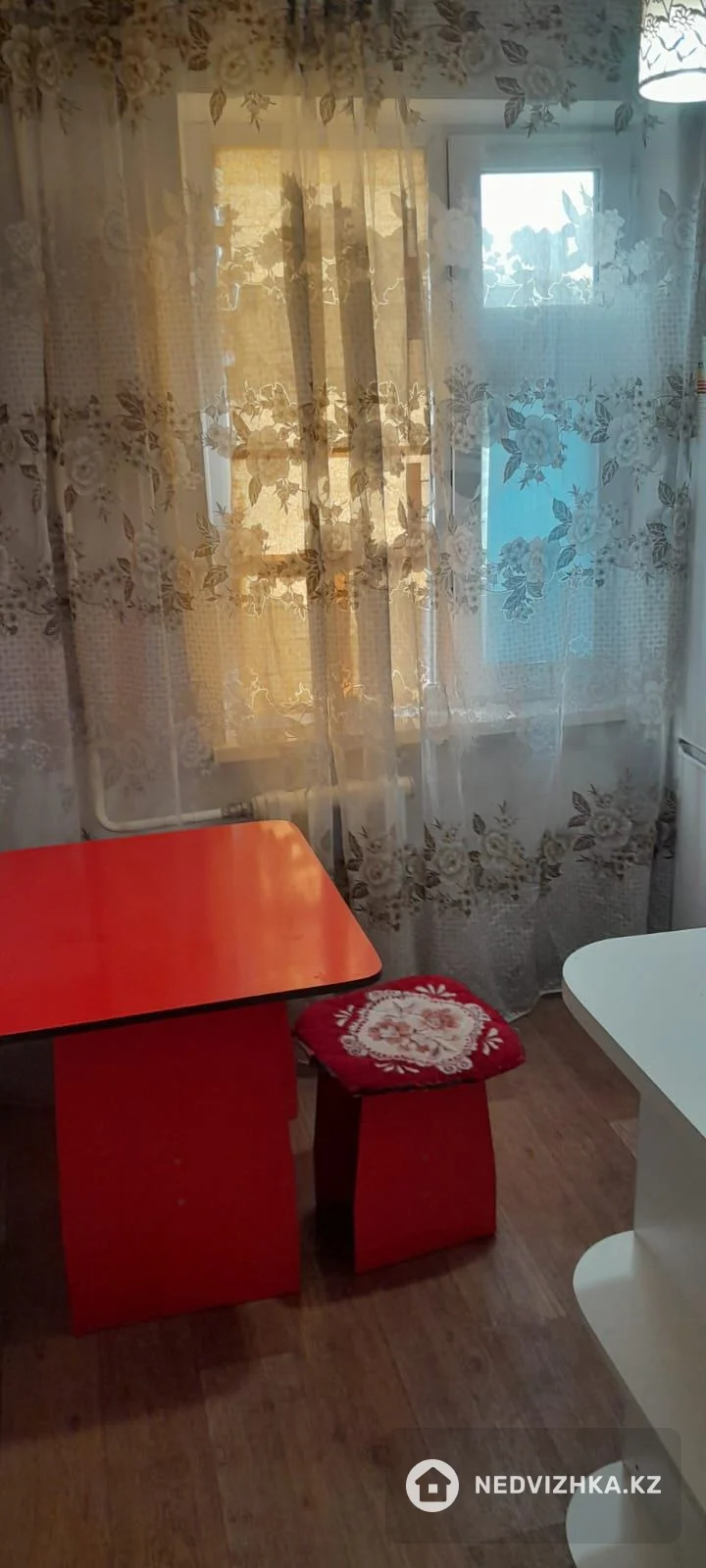 2-комнатная квартира, этаж 4 из 5, 64 м², На длительный срок, фотография 5