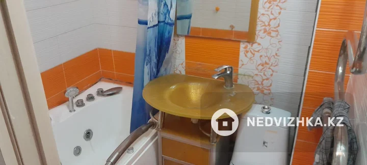 2-комнатная квартира, этаж 4 из 5, 64 м², На длительный срок, фотография 4