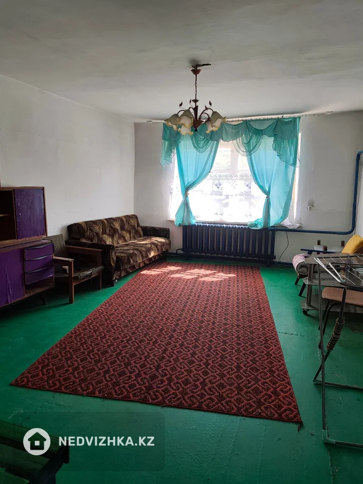 5-комнатный дом, 13 соток, 90 м²
