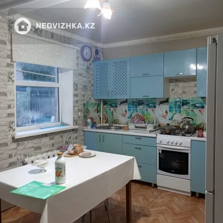 2-комнатный дом, 4 соток, 57 м²