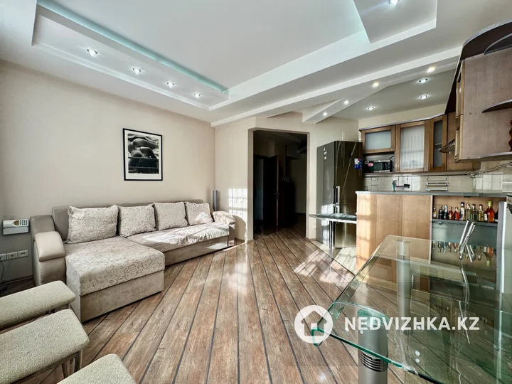 3-комнатная квартира, этаж 2 из 3, 66 м², фотография 2