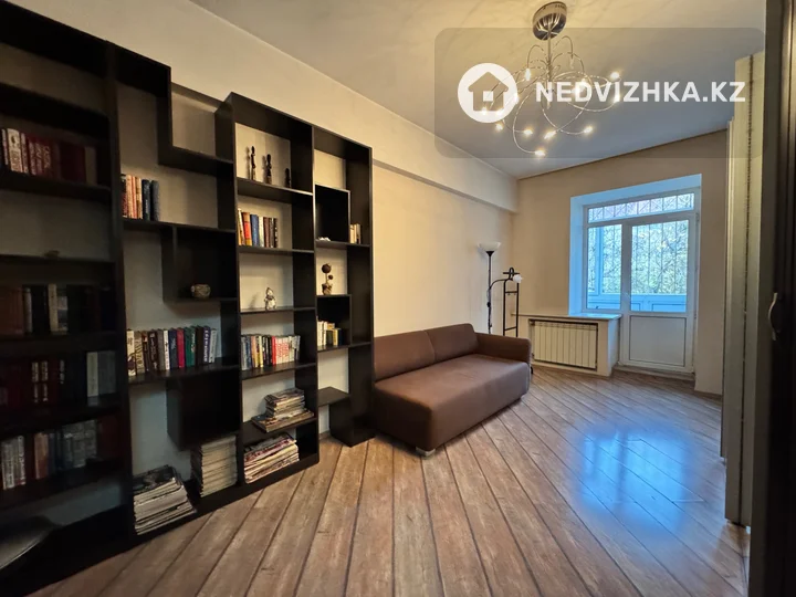 3-комнатная квартира, этаж 2 из 3, 66 м², фотография 5