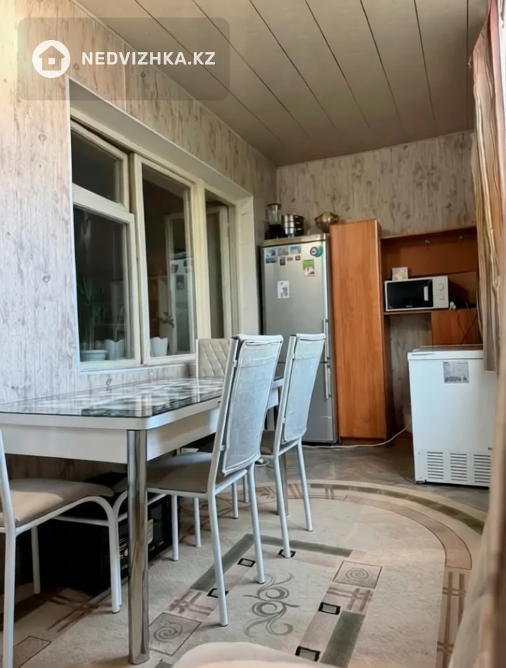 1-комнатная квартира, этаж 3 из 4, 47 м²