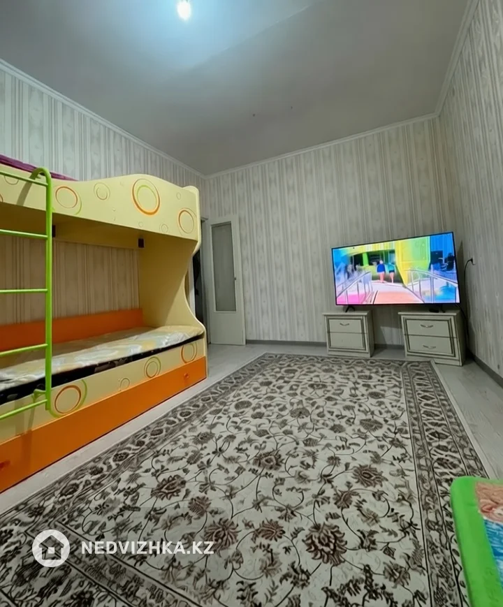 1-комнатная квартира, этаж 3 из 4, 47 м², фотография 2