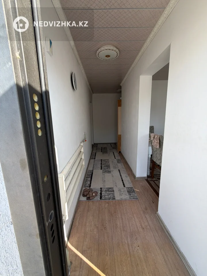 4-комнатная часть дома, 1297 соток, 82 м², фотография 3