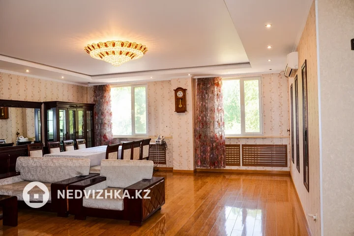 4-комнатная квартира, этаж 3 из 3, 153 м², фотография 4