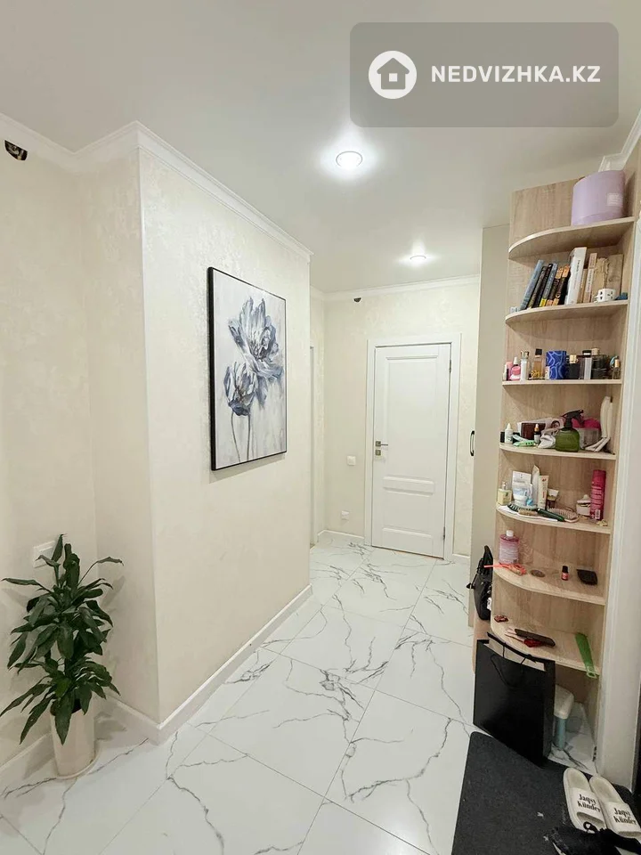 2-комнатная квартира, этаж 7 из 9, 56 м², фотография 2