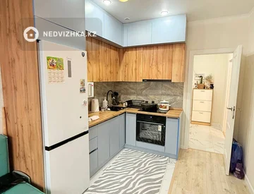 2-комнатная квартира, этаж 7 из 9, 56 м², миниатюра 4