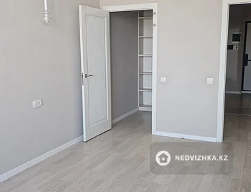 2-комнатная квартира, этаж 12 из 13, 54 м², миниатюра 8