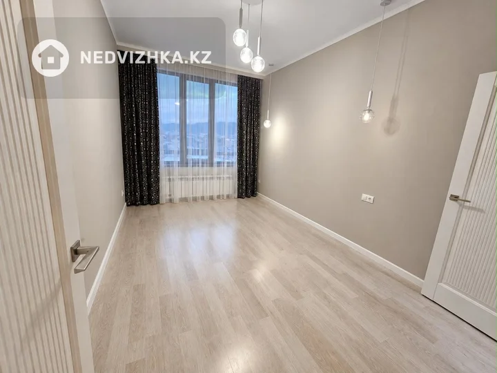 2-комнатная квартира, этаж 12 из 13, 54 м²
