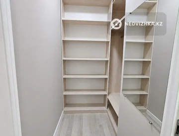 2-комнатная квартира, этаж 12 из 13, 54 м², миниатюра 9