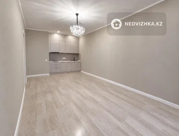 2-комнатная квартира, этаж 12 из 13, 54 м², миниатюра 3