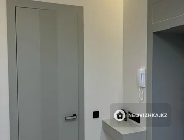 2-комнатная квартира, этаж 6 из 9, 93 м², миниатюра 5