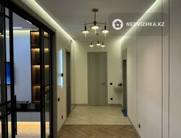 2-комнатная квартира, этаж 6 из 9, 93 м², миниатюра 2